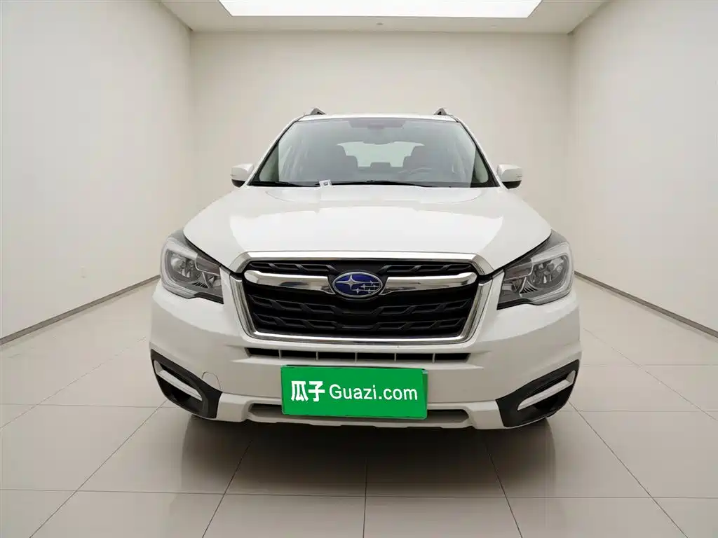 Subaru Forester 2016 2.0i Luxury Navigation Edition фото 24