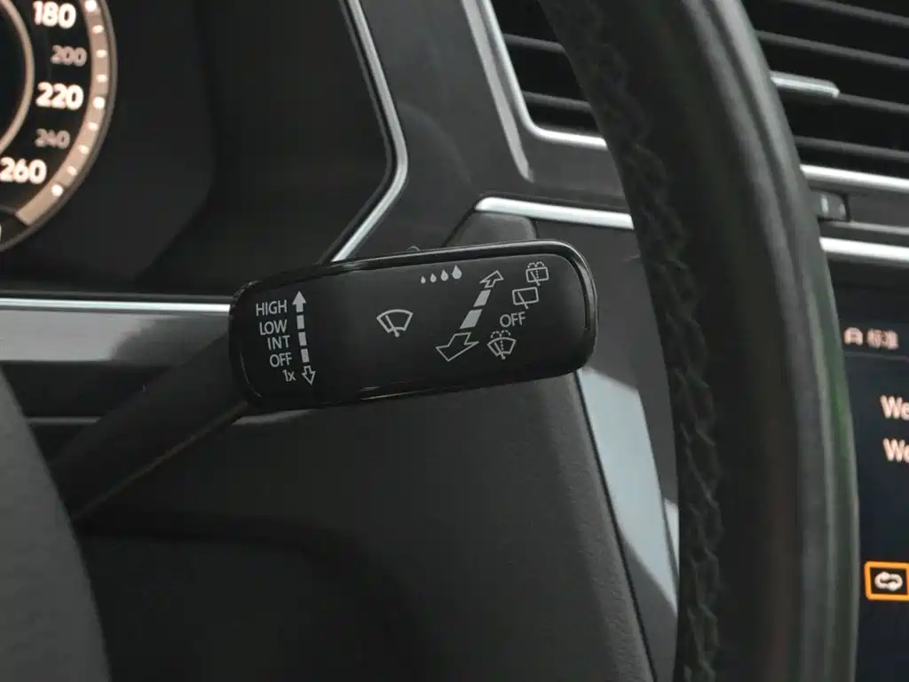 Volkswagen Tiguan 2018 330TSI 4WD Innovation Edition фото 35