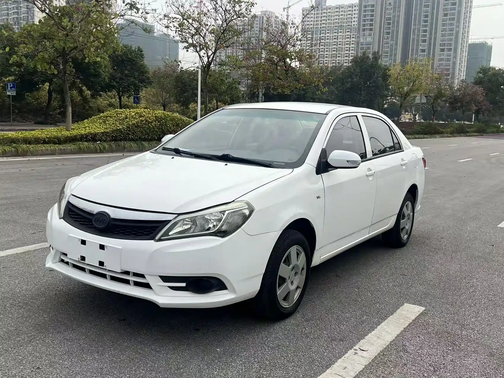 Фото 1 - BYD F3