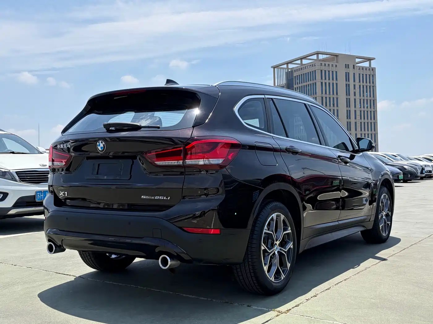 BMW X1 2021 sDrive25Li Leading фото 6