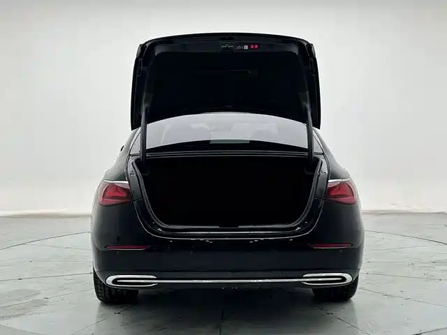 Mercedes-Benz E-Class 2025 E 300 L Luxury фото 23