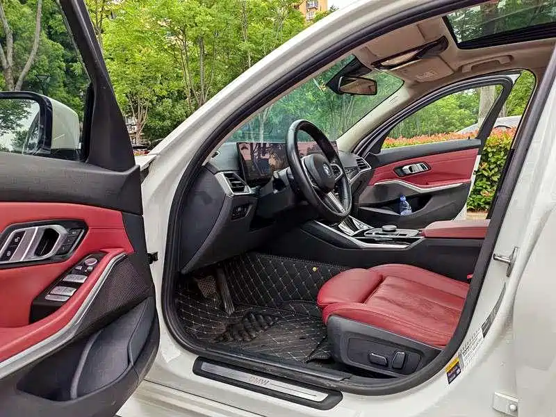 Photo 7 - BMW i3