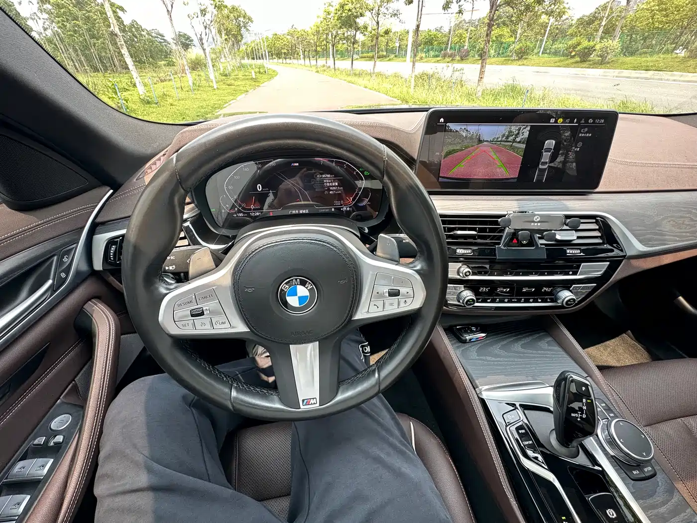 BMW 5 Series 2023 530Li Leading M Sport Package фото 14