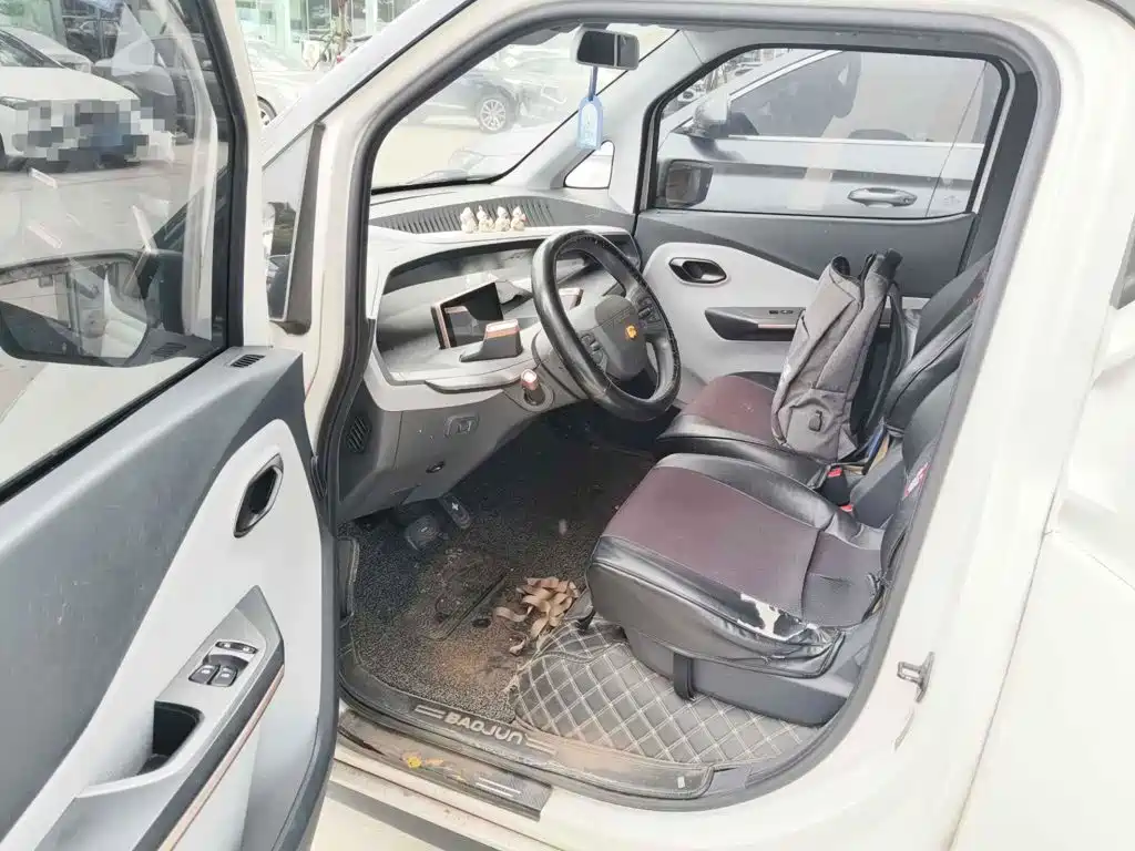 Фото 8 - Baojun E200
