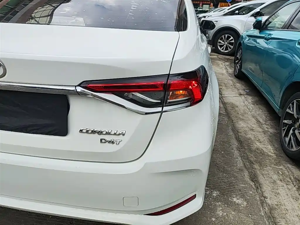 Toyota Corolla 2021 1.2T S-CVT Elite Edition фото 8