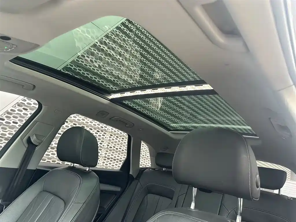 Audi Q5L 2020 Facelift 40 TFSI Honor Fashion фото 9