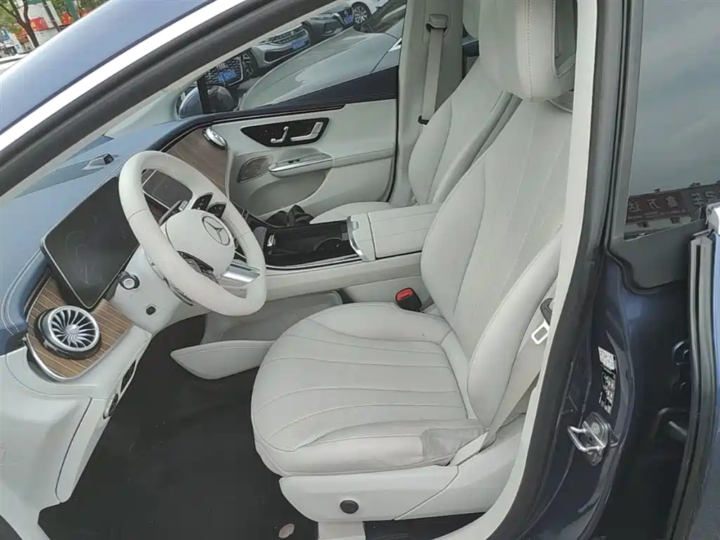 Mercedes-Benz EQE 2022 350 Pioneer Edition фото 15