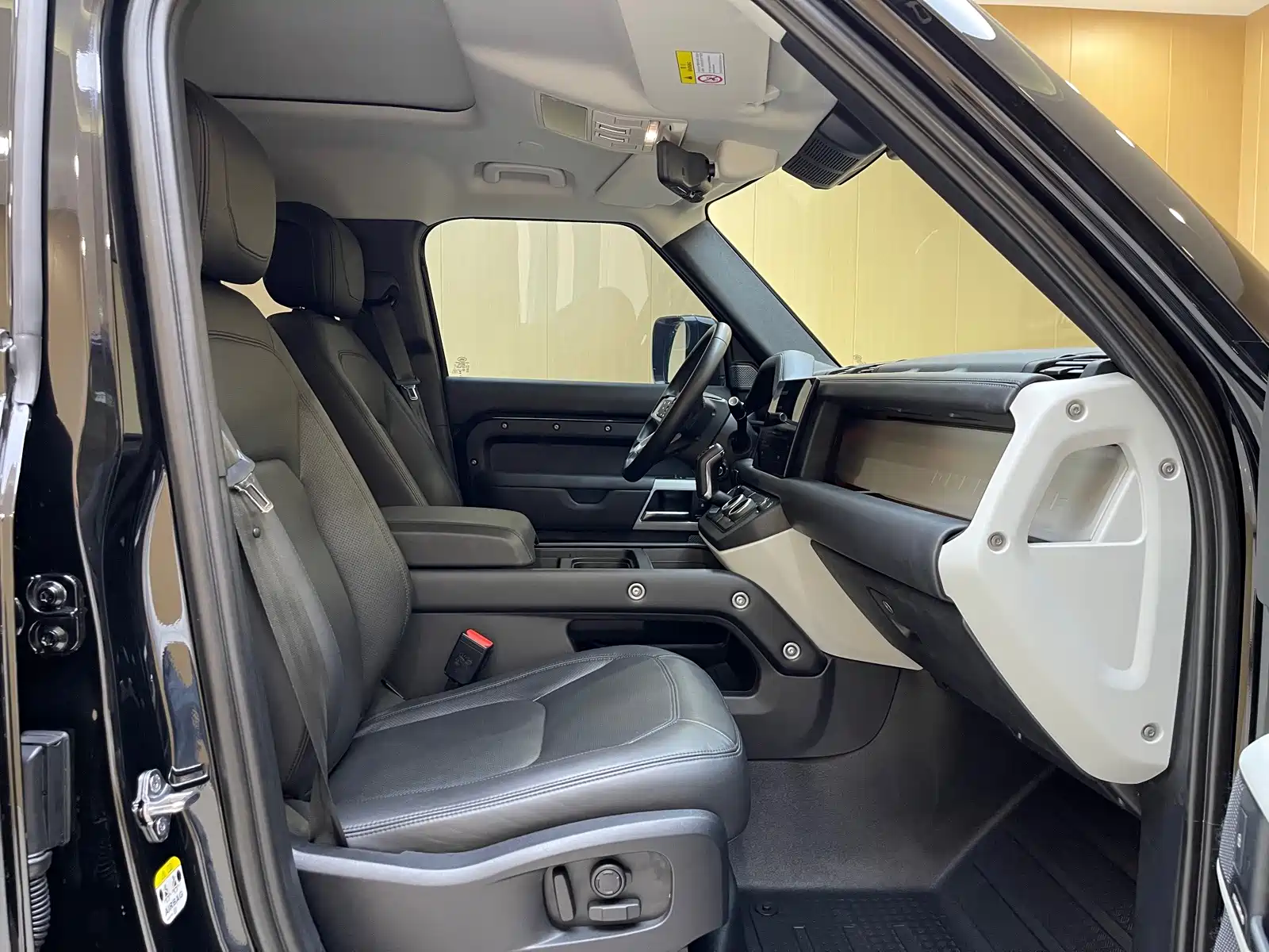 Фото 6 - Land Rover Defender