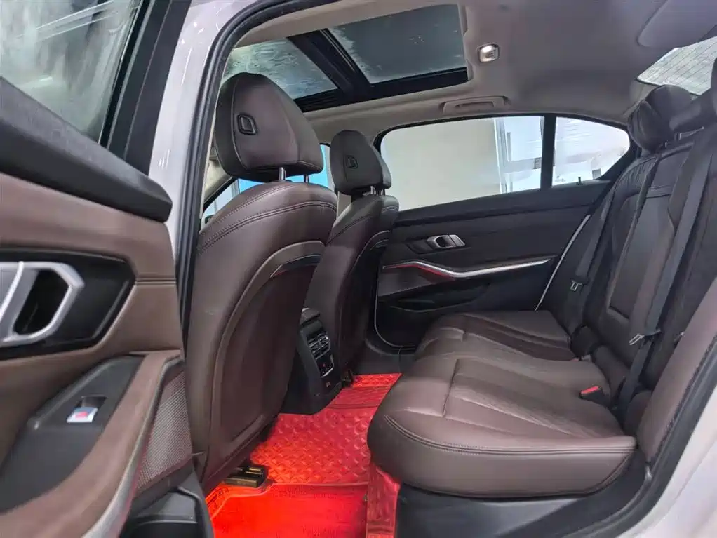 BMW 3 Series 2023 320Li M Sport Package фото 7