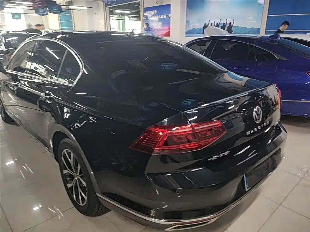 Volkswagen Magotan 2020 330TSI DSG Leading фото 5