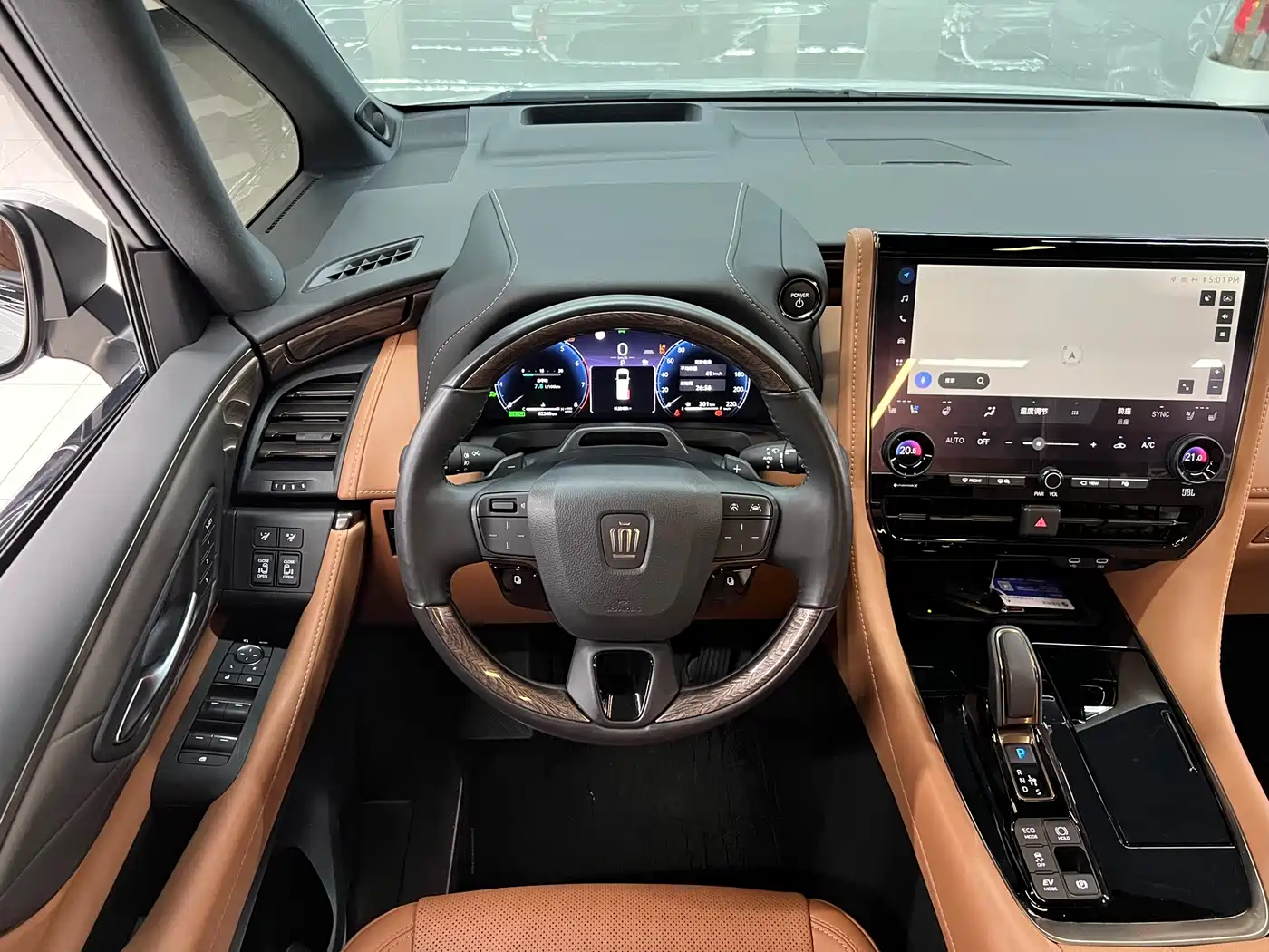 Toyota Vellfire 2024 Crown Hybrid 2.5L Executive Premium Edition фото 19