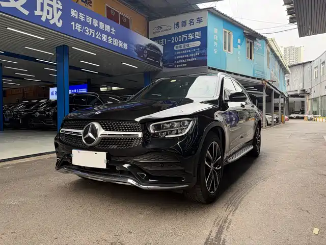 MERCEDES-BENZ GLC