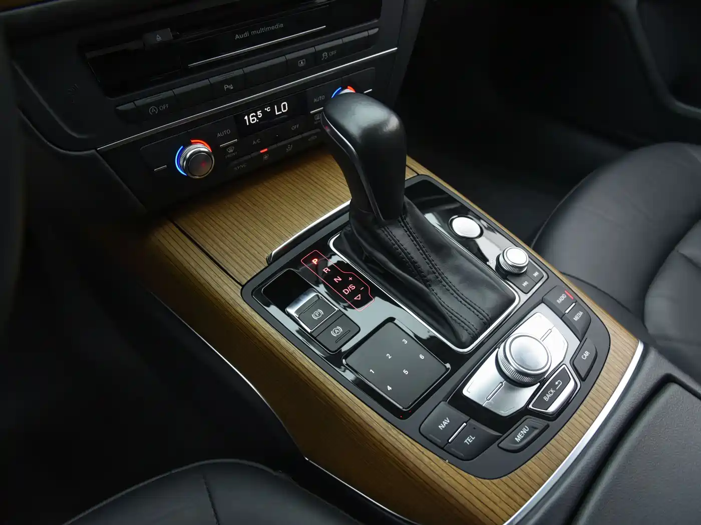 Audi A6L 2018 30th Anniversary 30 FSI Style фото 10