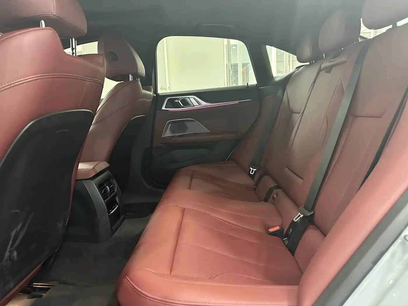 BMW i4 2022 eDrive40 фото 7