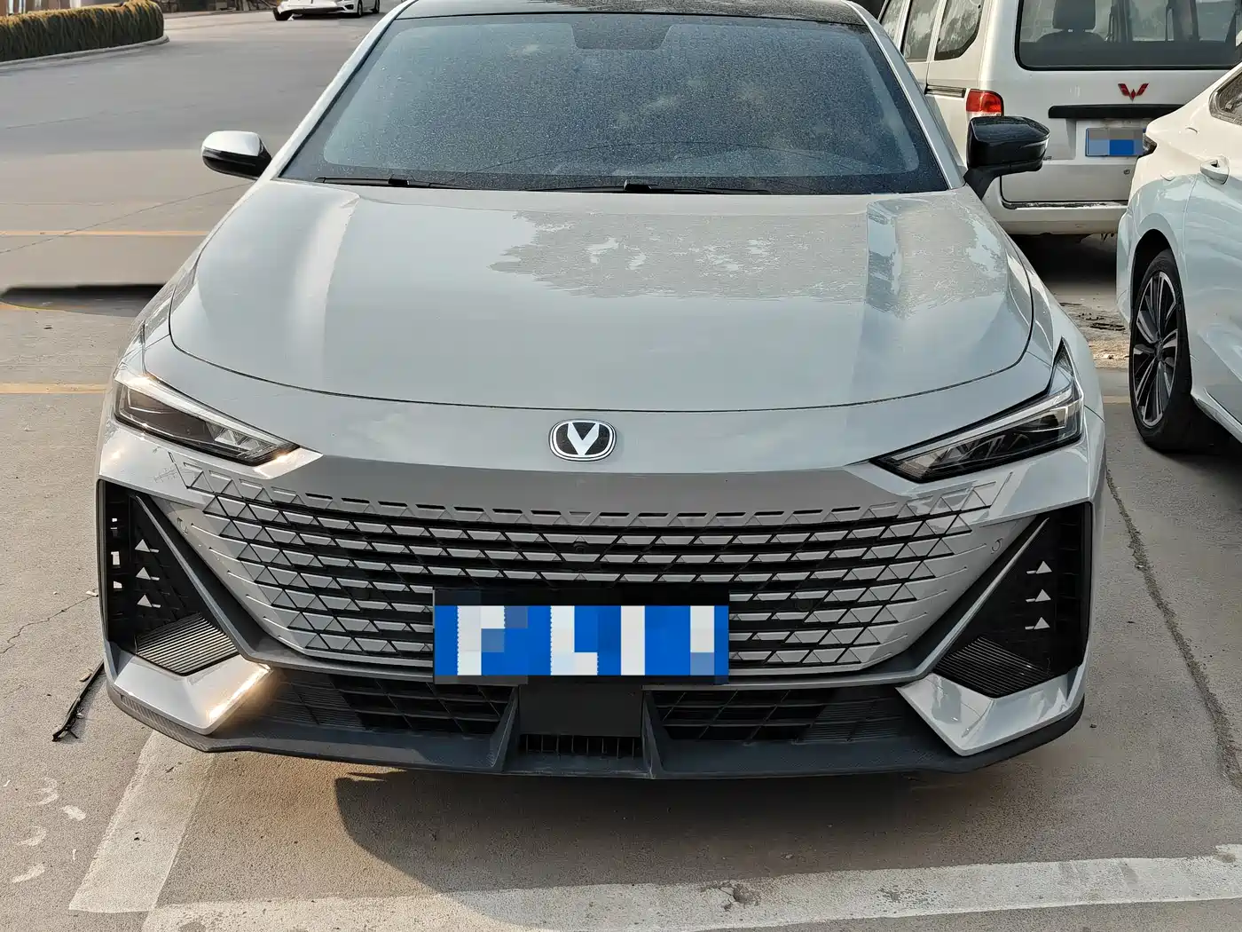 CHANGAN UNI-V