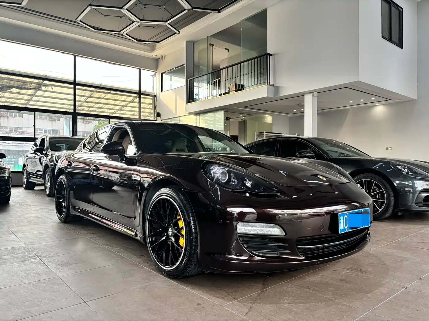 Porsche Panamera 2010 Panamera 3.6L фото 3