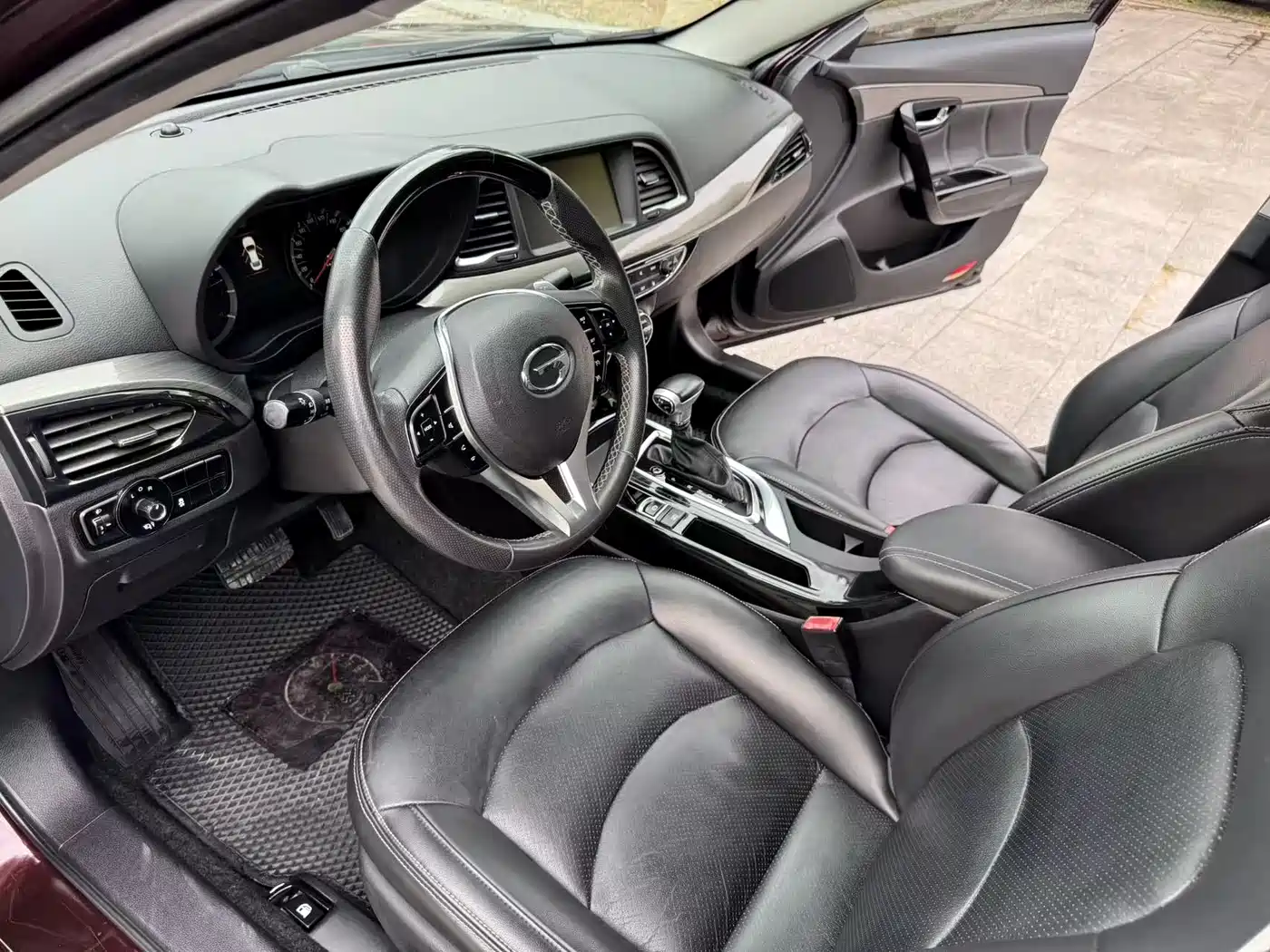 GAC Trumpchi Trumpchi GA6 2016 235T DCT Luxury Edition фото 11