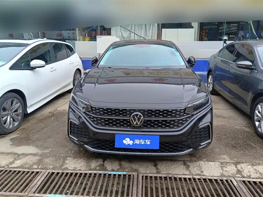 Volkswagen Passat 2023 Facelift 330TSI Starlight Elite Edition фото 2