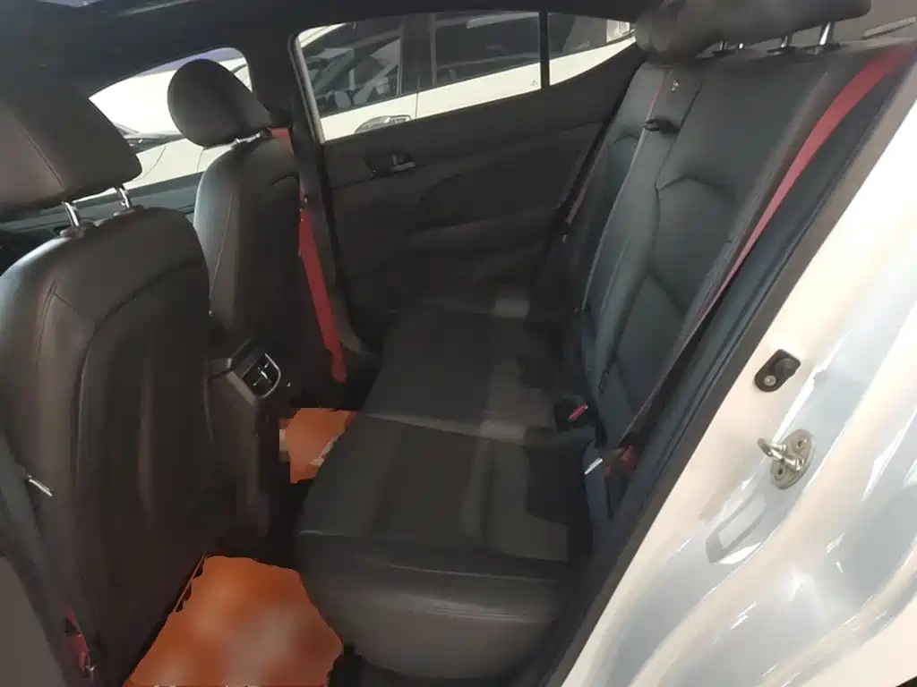 Hyundai Elantra 2019 1.4T Dual-clutch XuanDong·Vitality Type фото 17