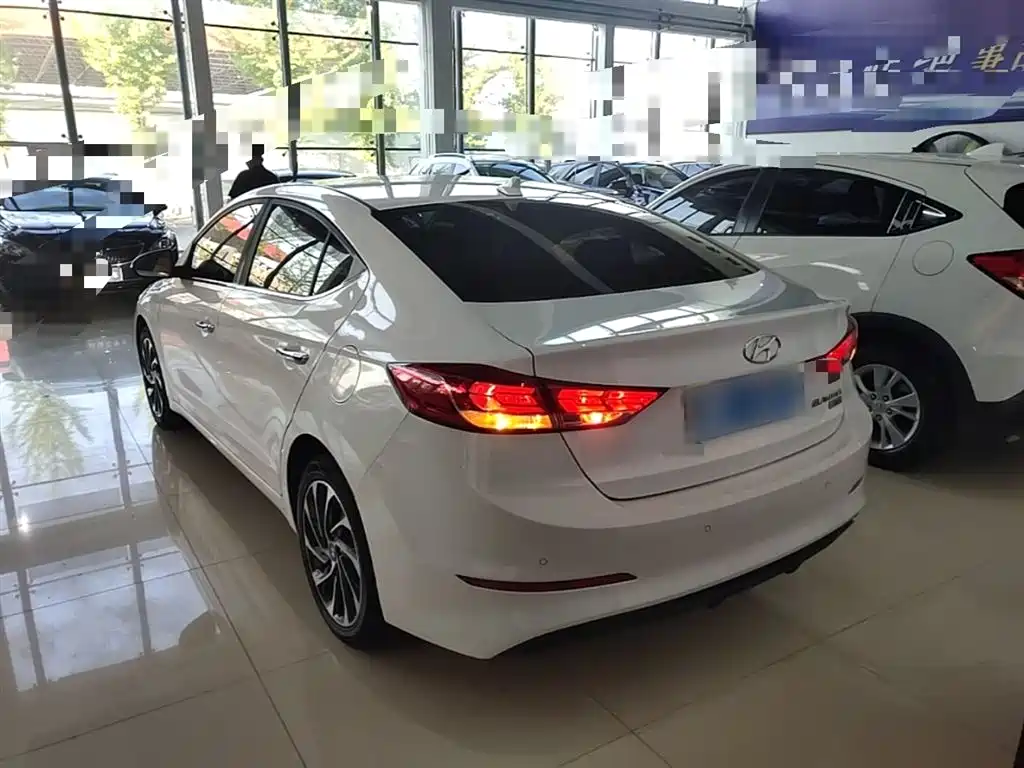 Hyundai Elantra 2019 1.4T Dual-clutch XuanDong·Vitality Type фото 5