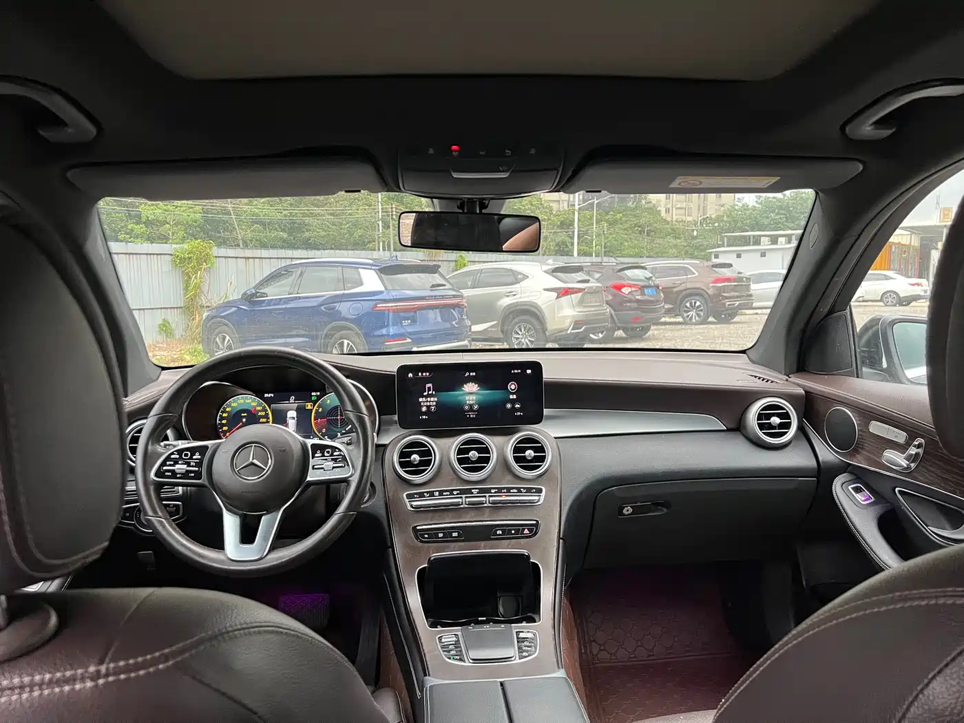 Mercedes-Benz GLC 2021 GLC 260 L 4MATIC Luxury фото 17