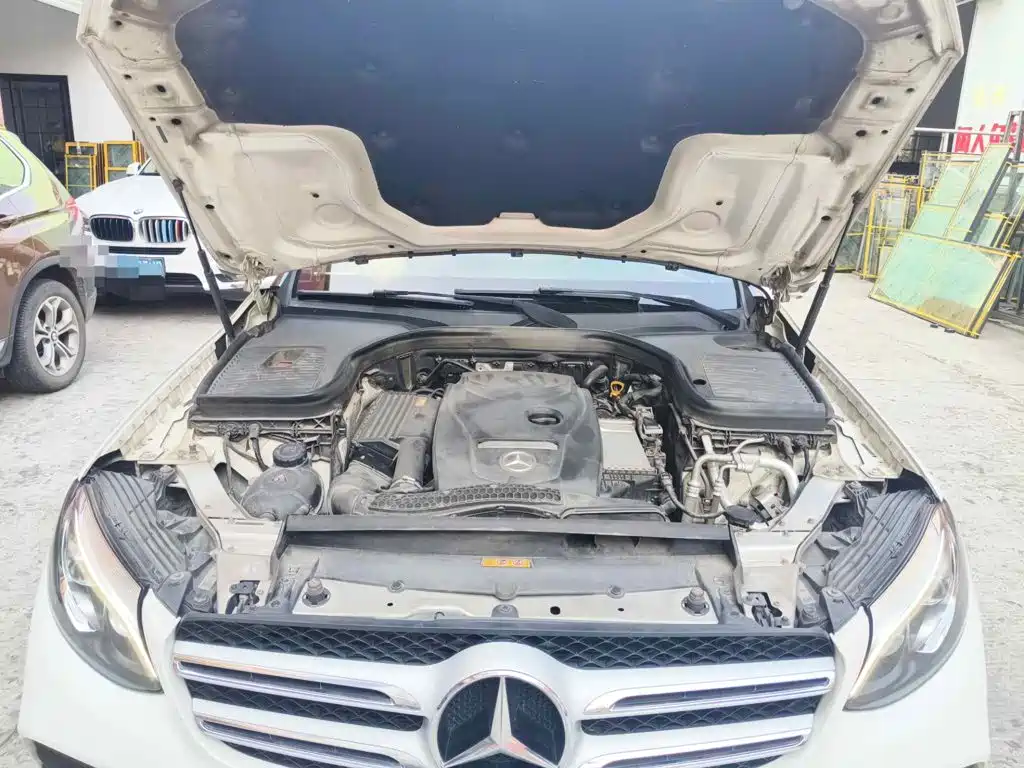 Фото 3 - Mercedes-Benz GLC