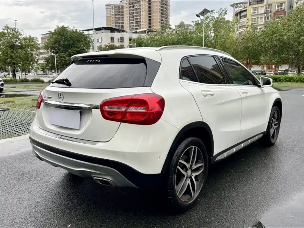 Mercedes-Benz GLA 2016 GLA 200 Fashion фото 9