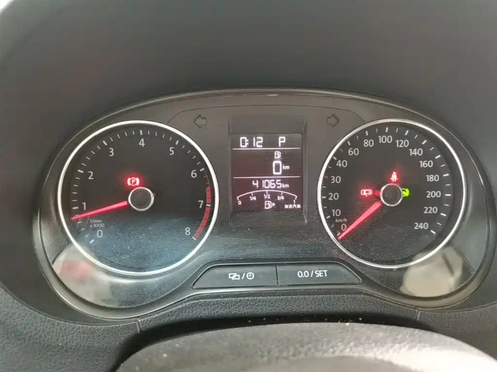 Volkswagen Polo 2018 1.5L Auto Comfort фото 12