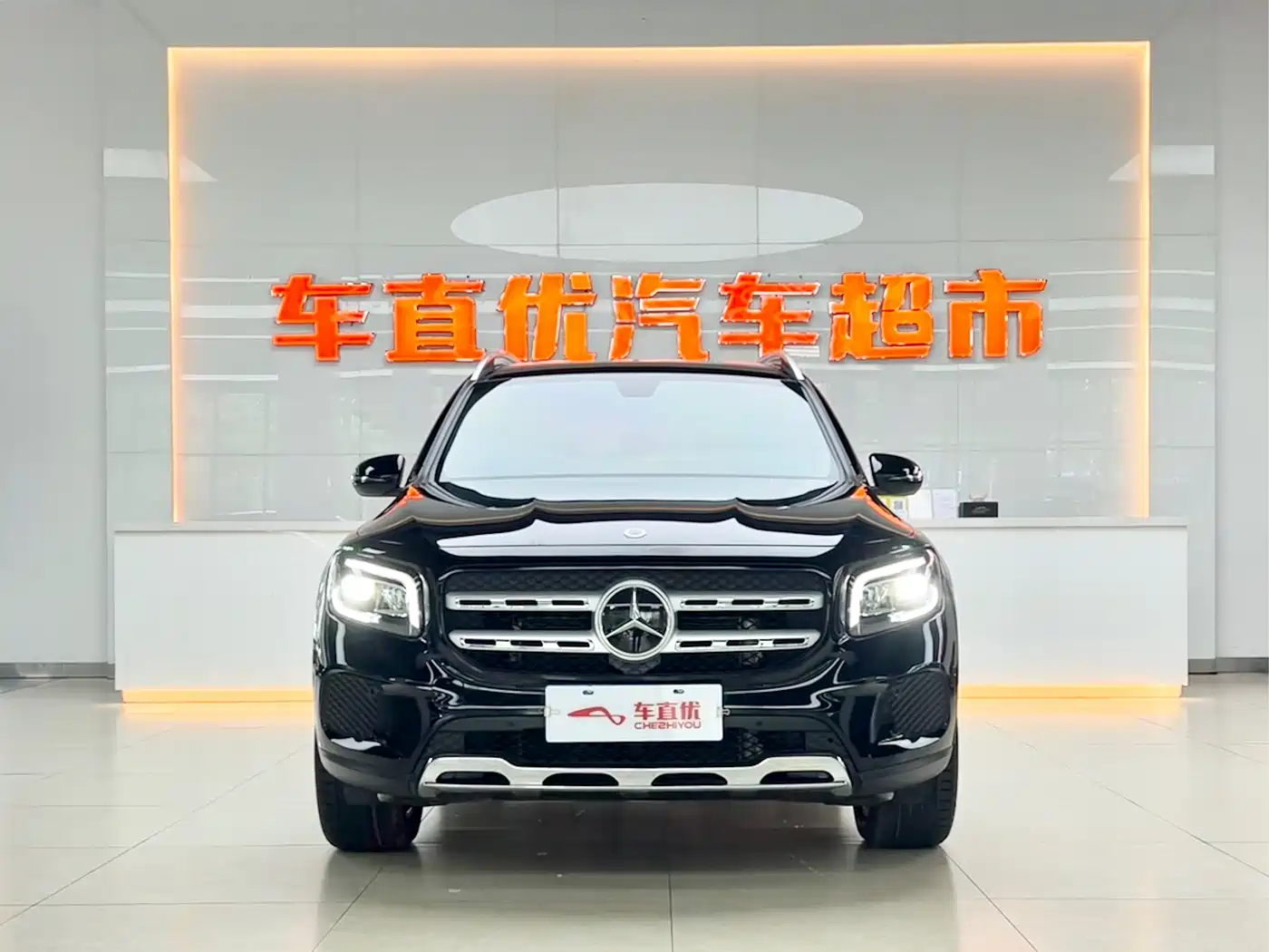 MERCEDES-BENZ GLB