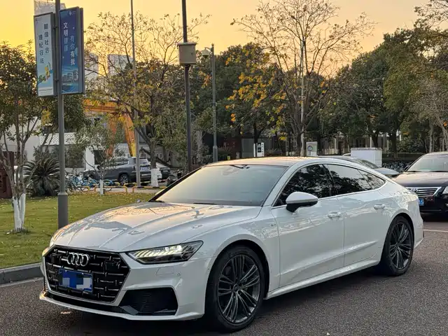 AUDI A7L 2023