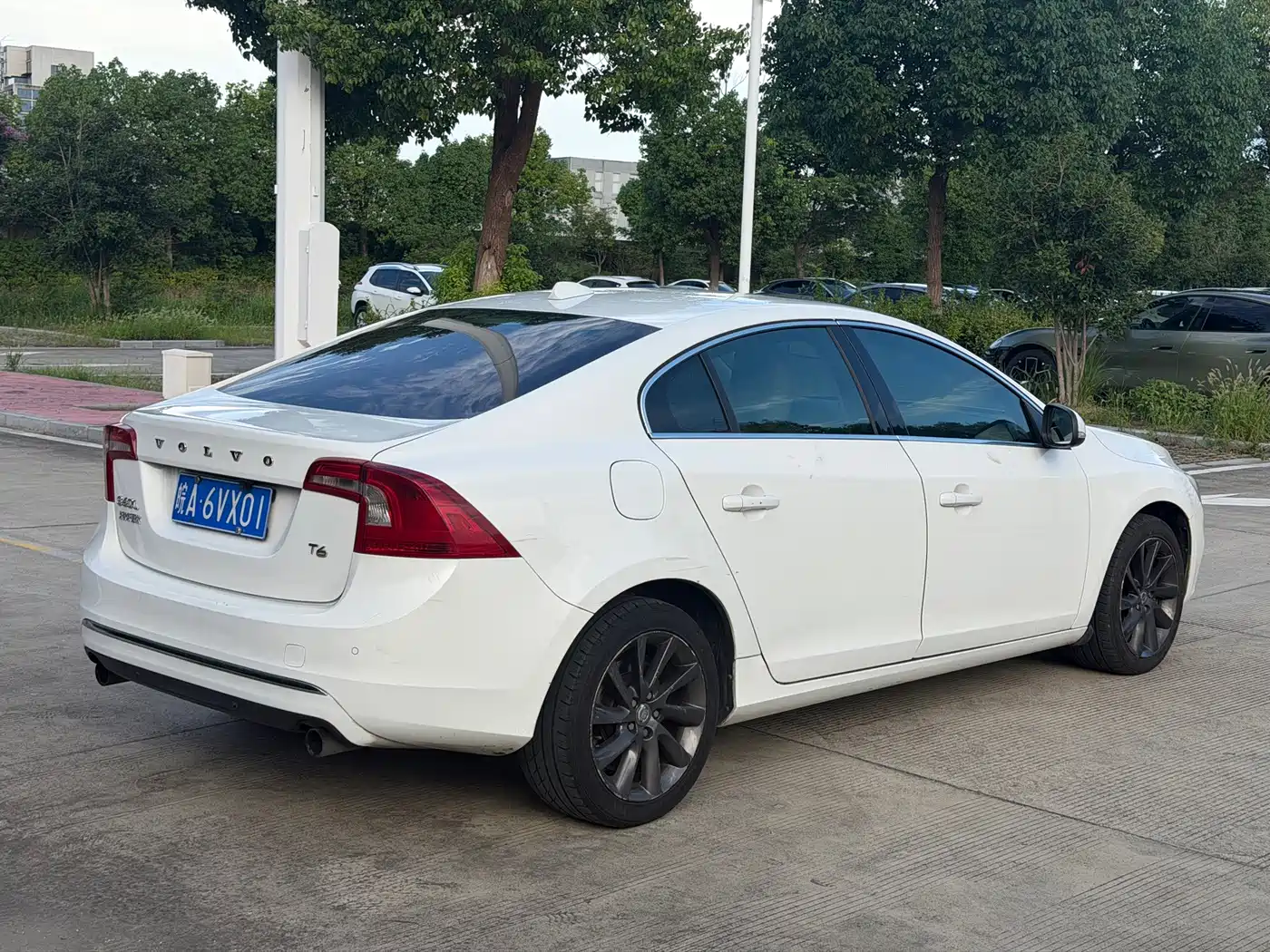 Photo 7 - Volvo S60