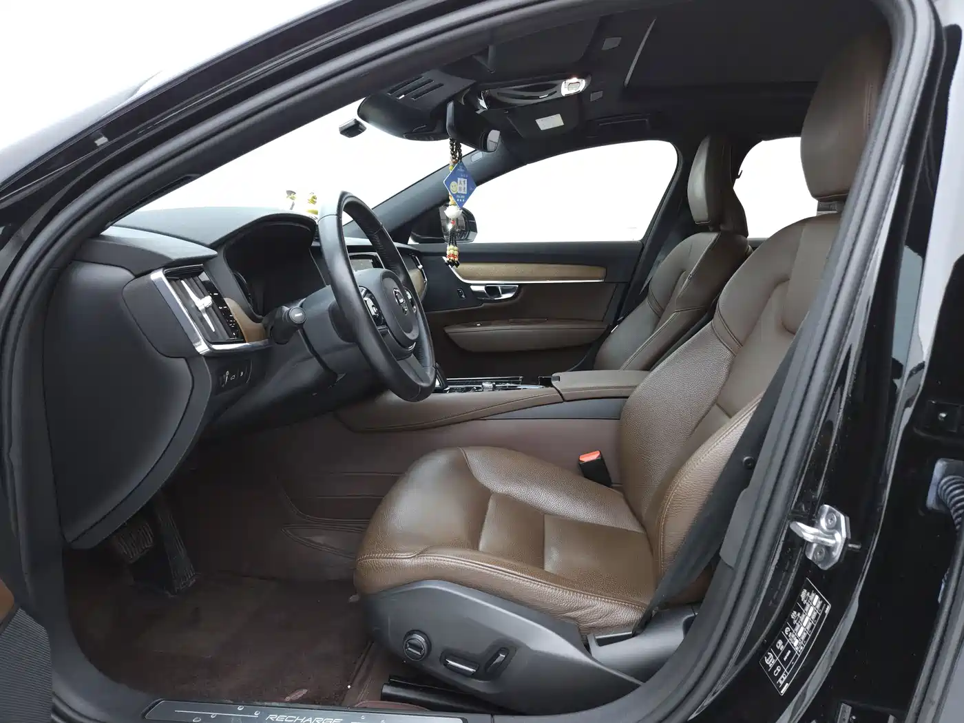Volvo S90 Plug-in Hybrid 2021 2021 T8 E-Drive Hybrid Zhiyi Luxury Edition