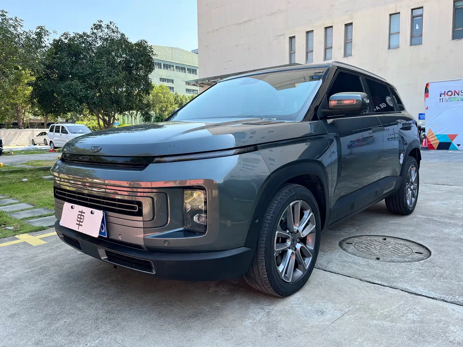 Фото 1 - Geely ICON