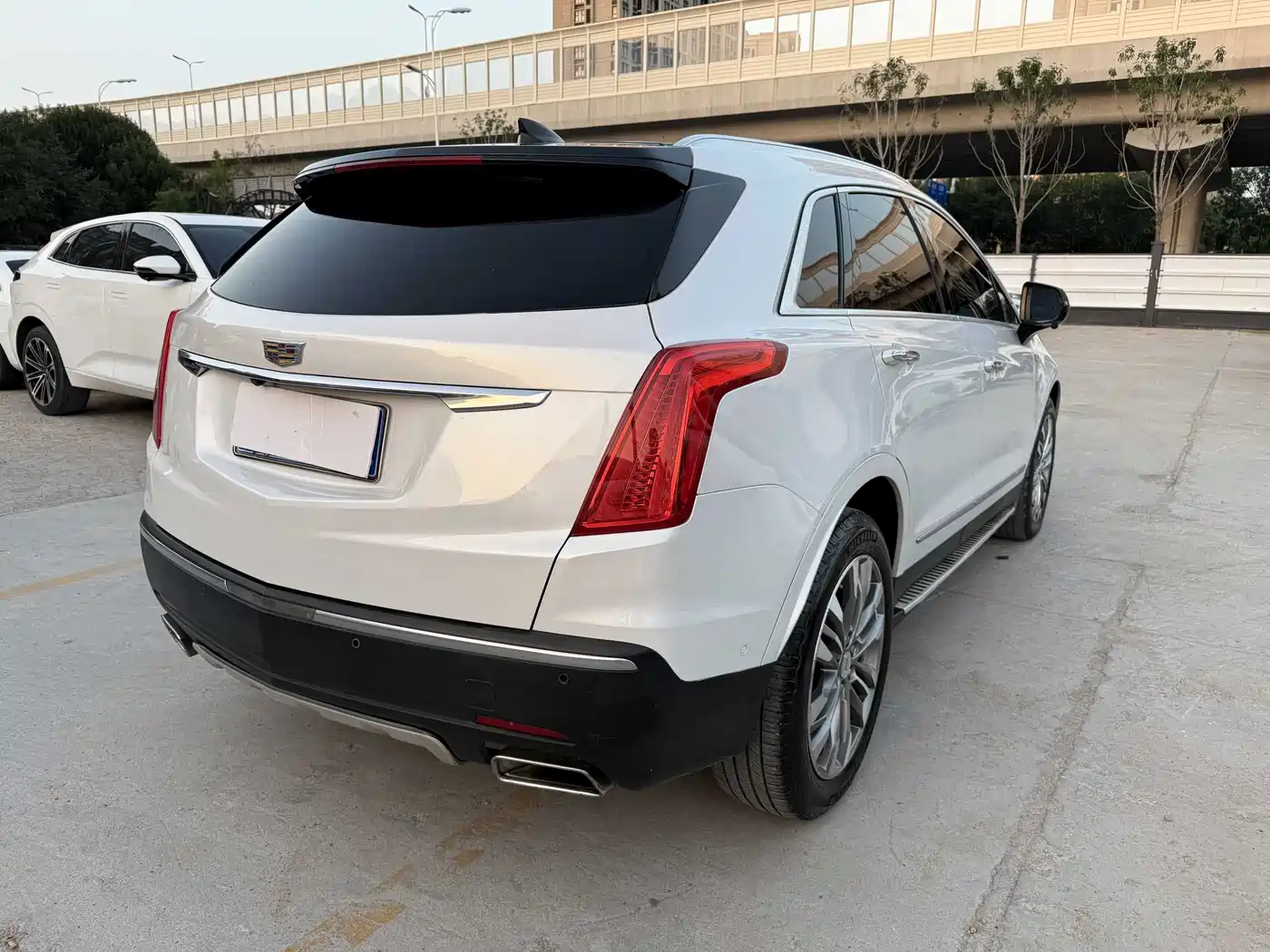 Cadillac XT5 2018 28E 4WD Leading фото 6