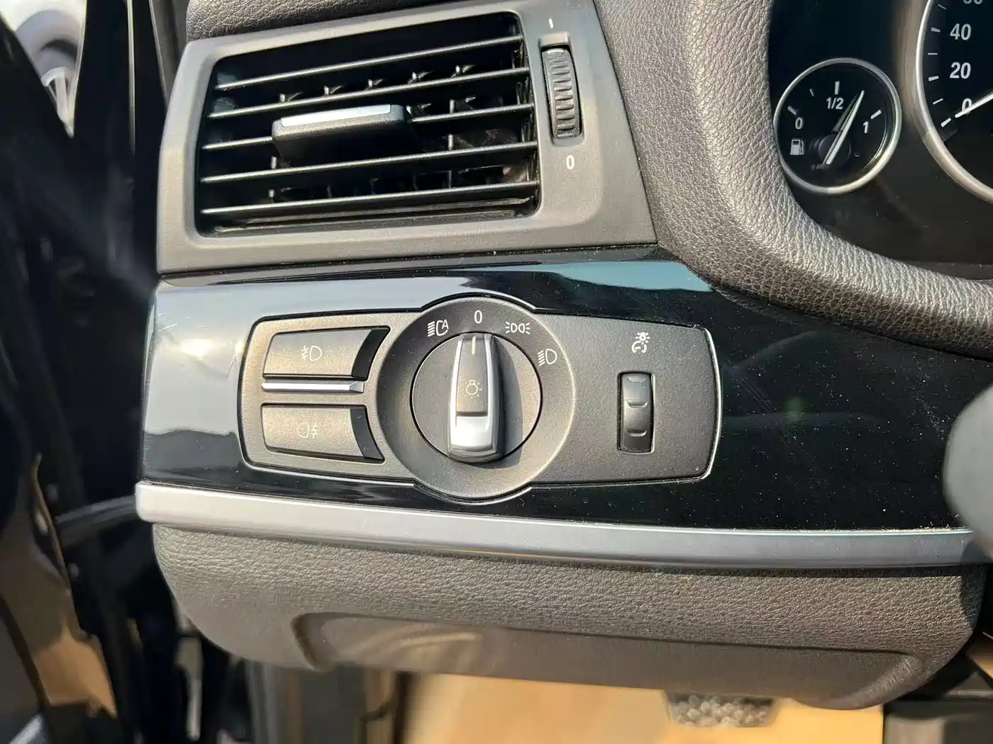 BMW X3 (Import) 2014 xDrive20i X Design Package фото 25
