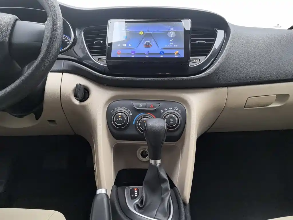 Fiat Viaggio 2014 2012 1.4T Auto Joy Edition