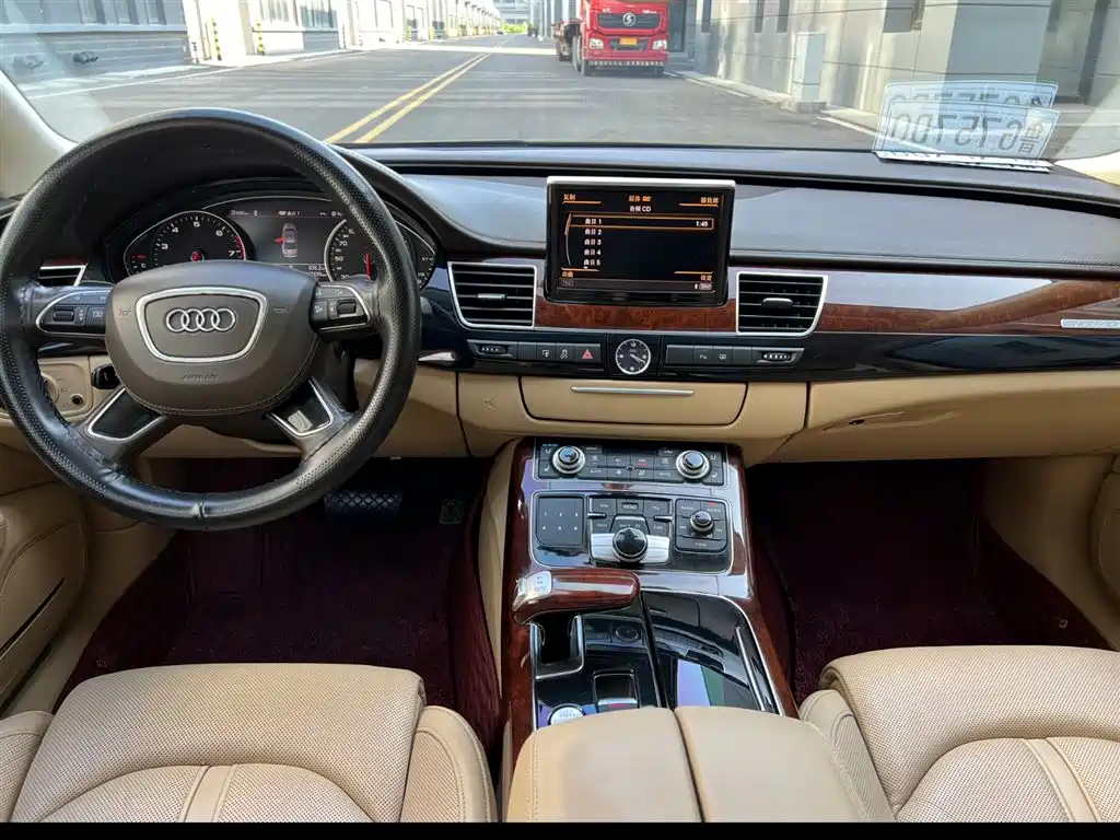 Audi A8 2012 A8L 45 TFSI quattro Luxury фото 8