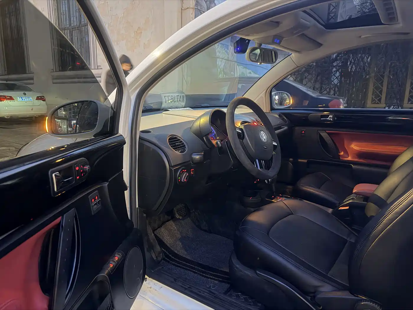 Volkswagen Beetle 2008 2.0 AT Top Configuration фото 7