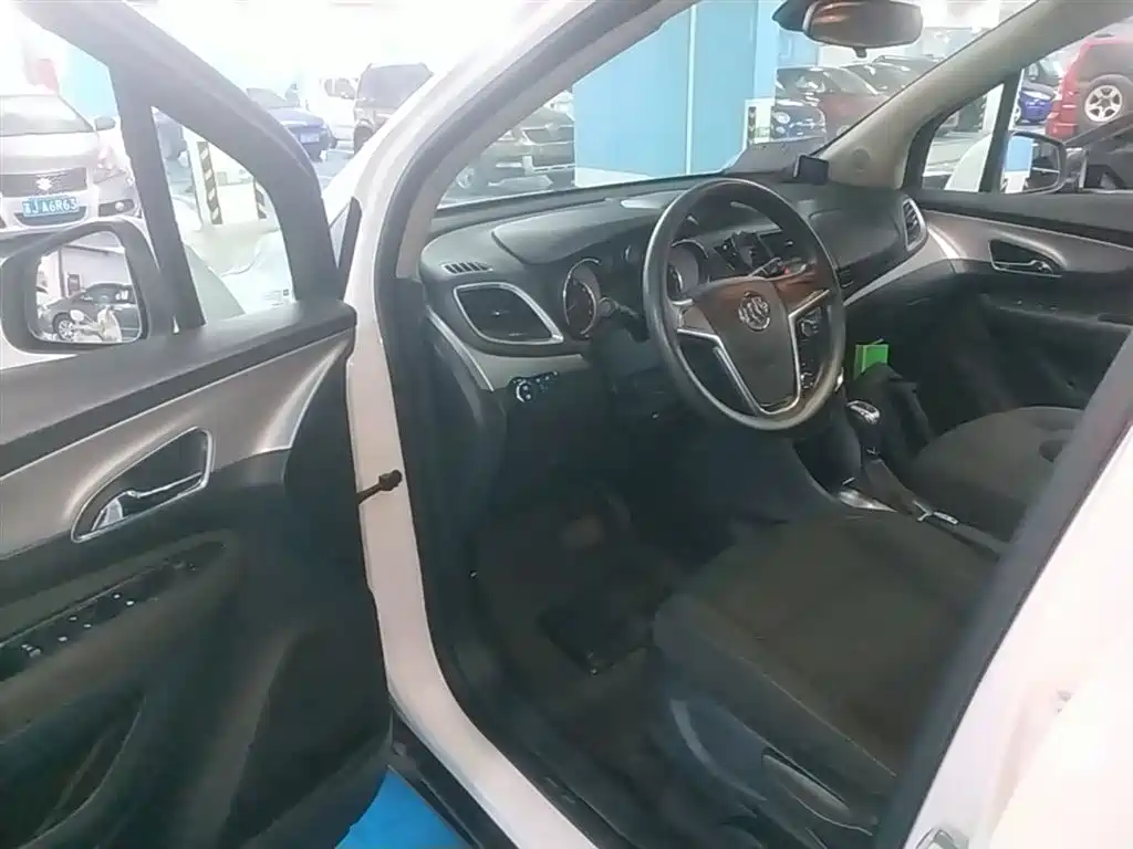Buick Encore 2014 1.4T Automatic 2WD Urban Elite фото 16