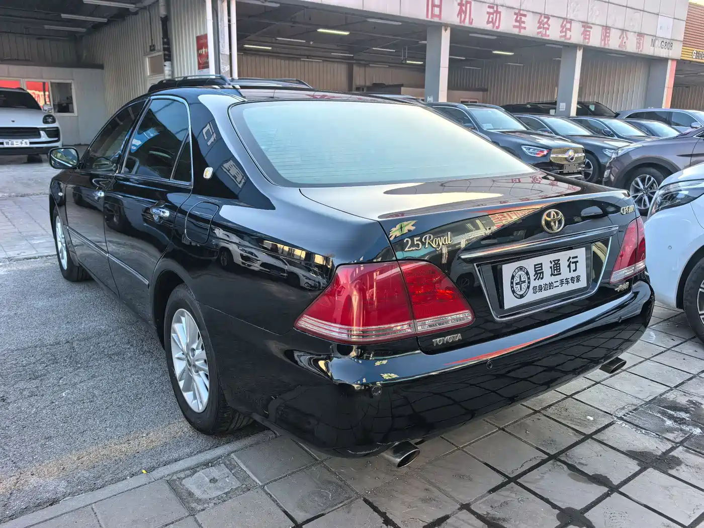 Toyota Crown 2007 2.5L Royal Navigation Edition фото 17