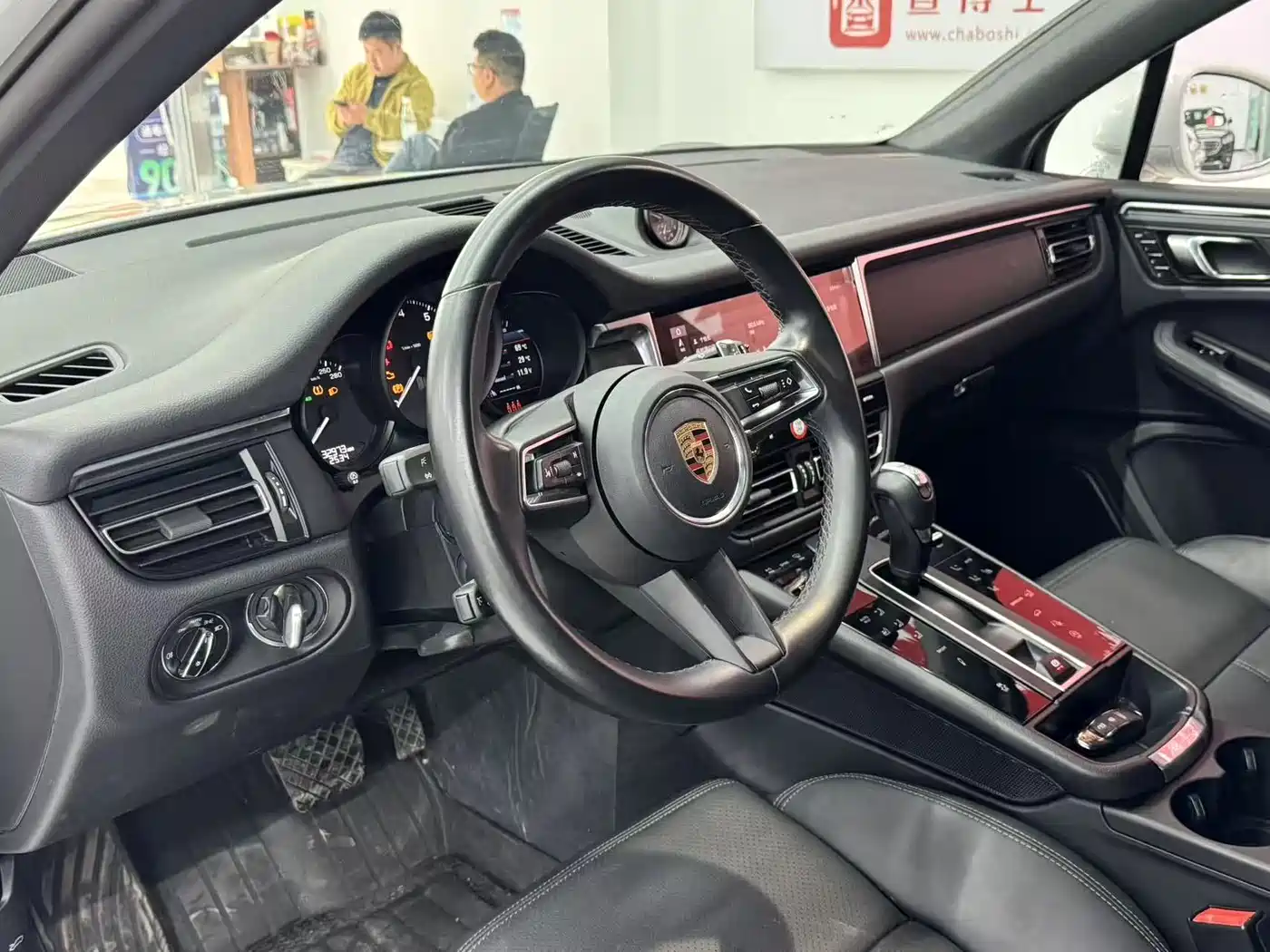 Porsche Macan 2023 Macan 2.0T фото 5