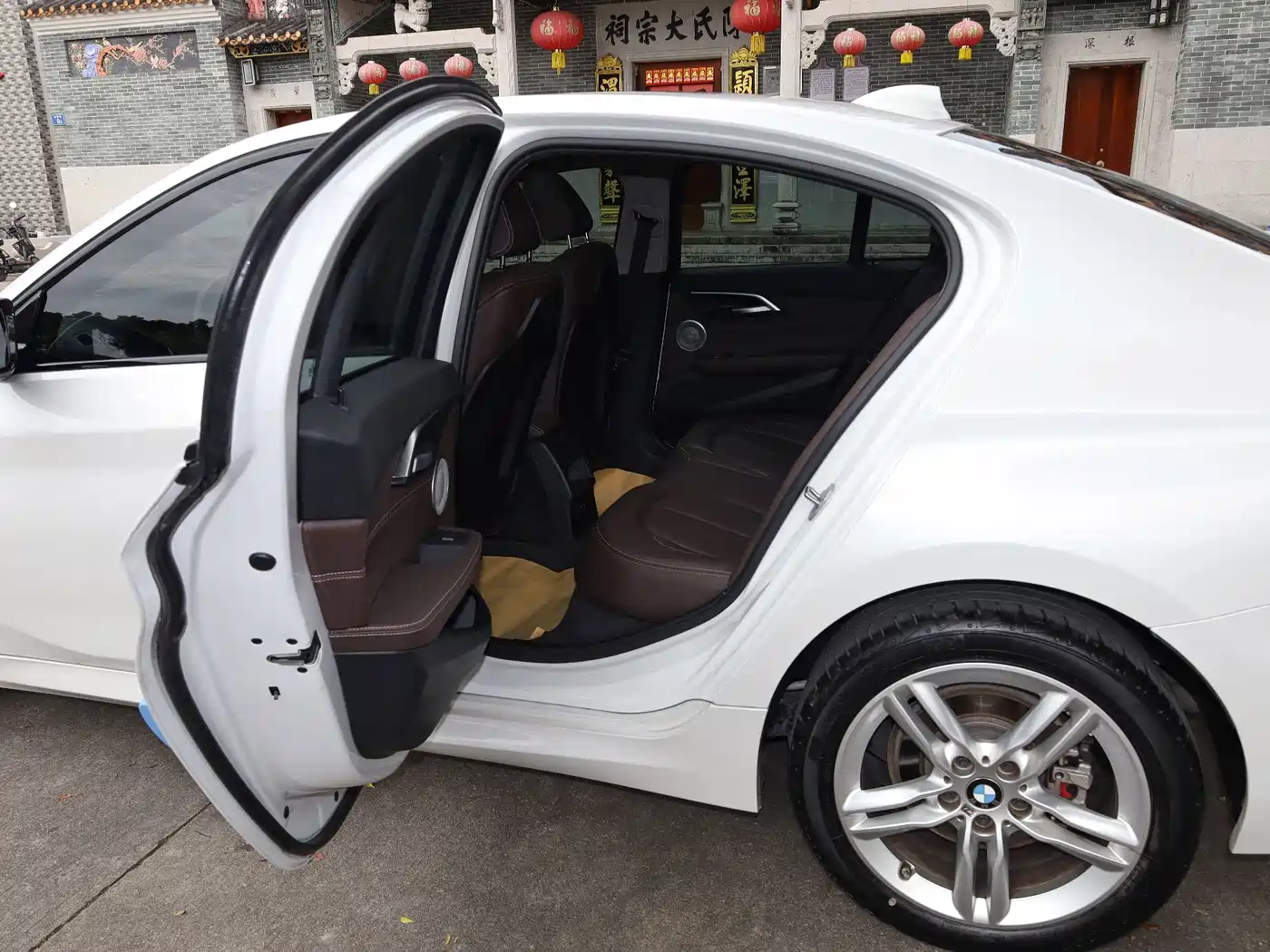BMW 1 Series 2023 2023 120i M Sport Shadow Edition
