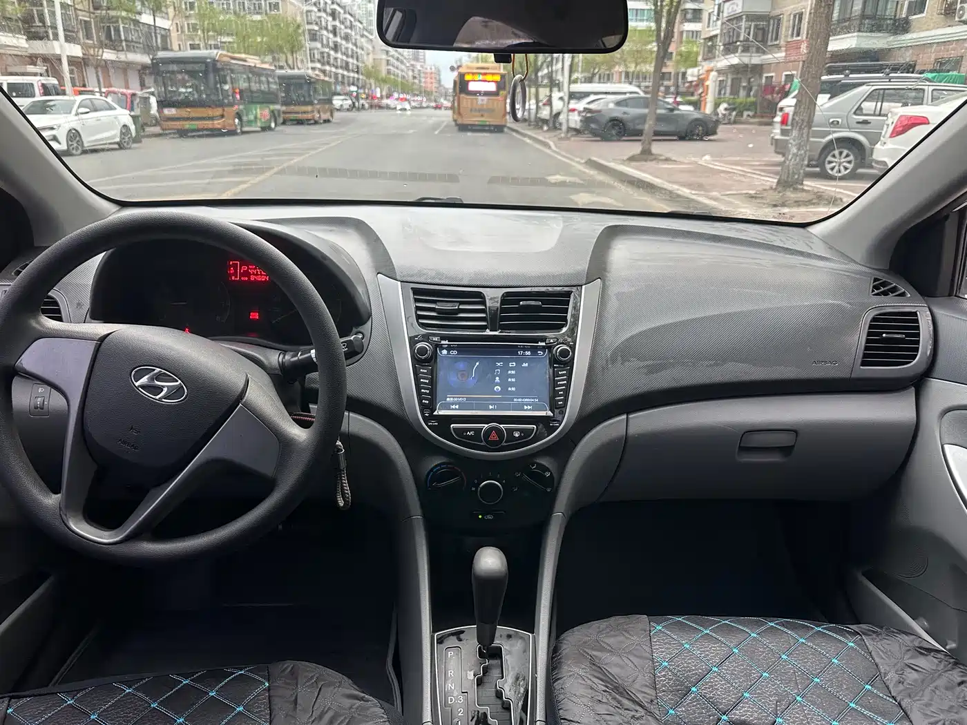 Hyundai Verna 2014 1.4L Automatic Smart GLS фото 7