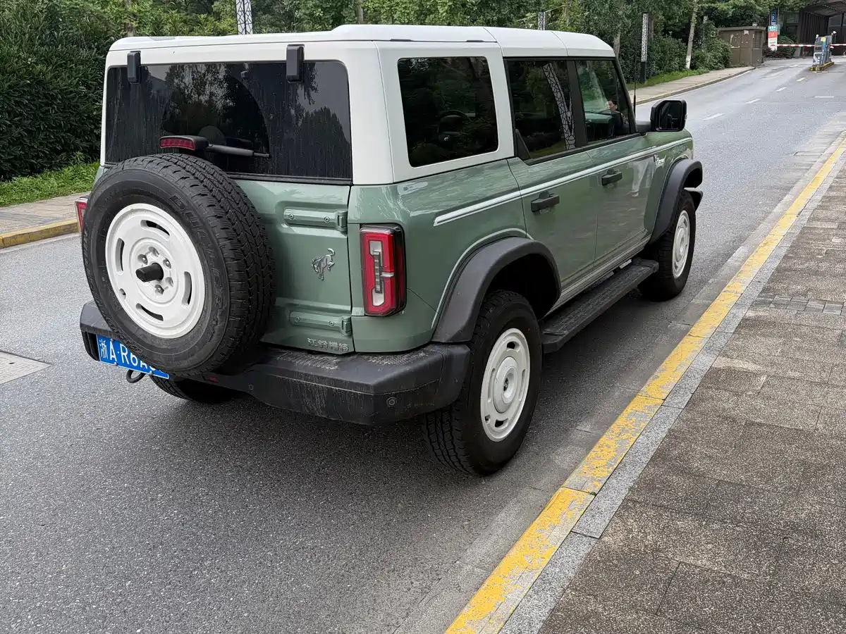 Ford Bronco 2026 2025 2.3T Retro Special Edition