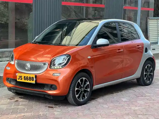 SMART FORFOUR