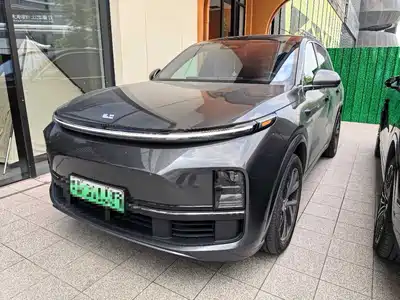 Li Auto L8