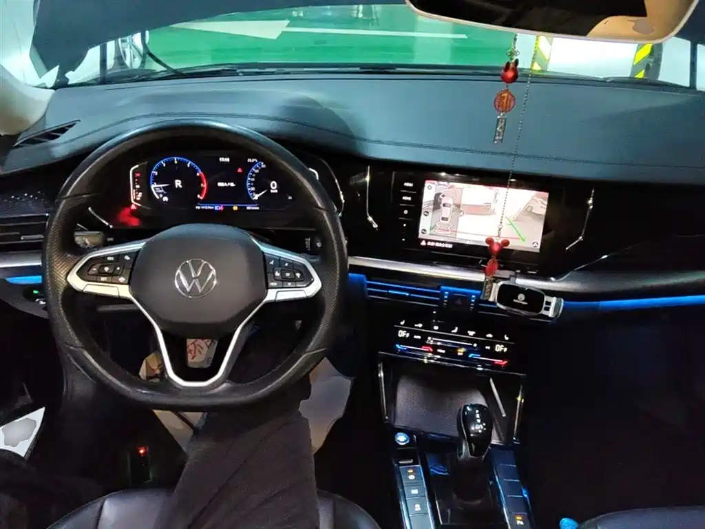 Volkswagen Passat 2022 330TSI Elite Edition фото 10