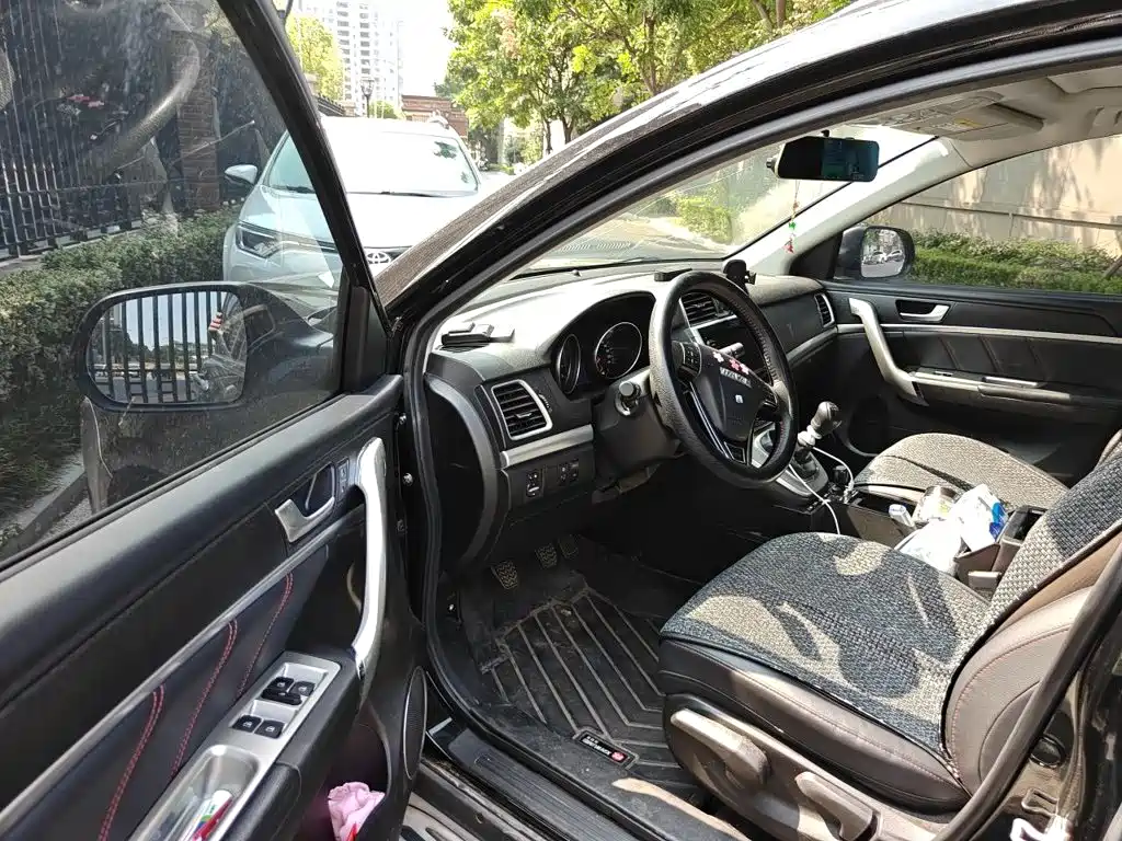Photo 12 - Haval M6