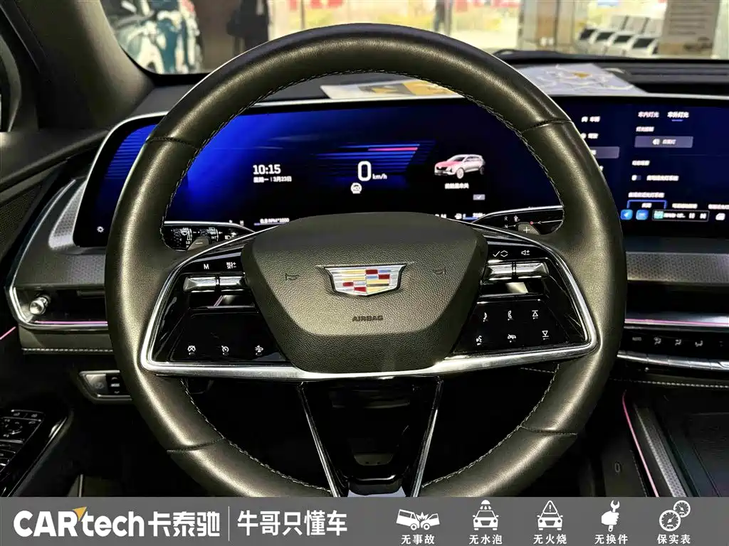 Cadillac XT5 2025 2.0T Luxury фото 24