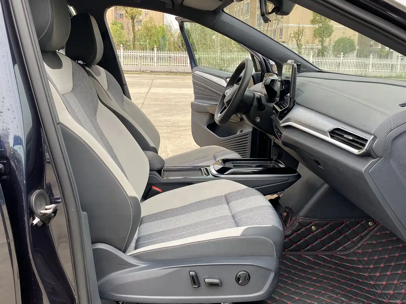 VOLKSWAGEN ID.4 CROZZ